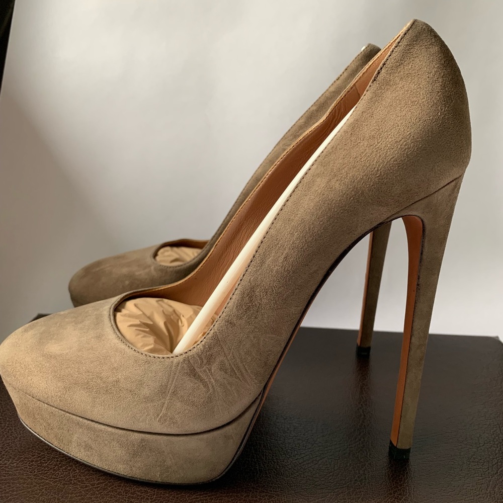 ALAIA suede platform pumps. brand new 38 - Picture 4 of 8